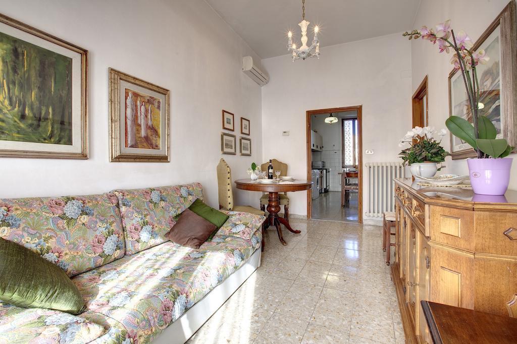 Appartamento Alfanihouse Florencja Pokój zdjęcie
